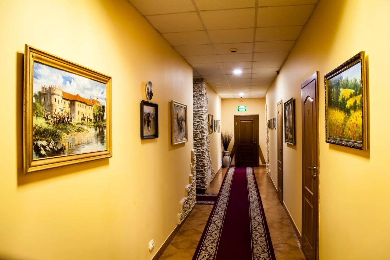 Sn Hotel Starokostyantyniv 外观 照片