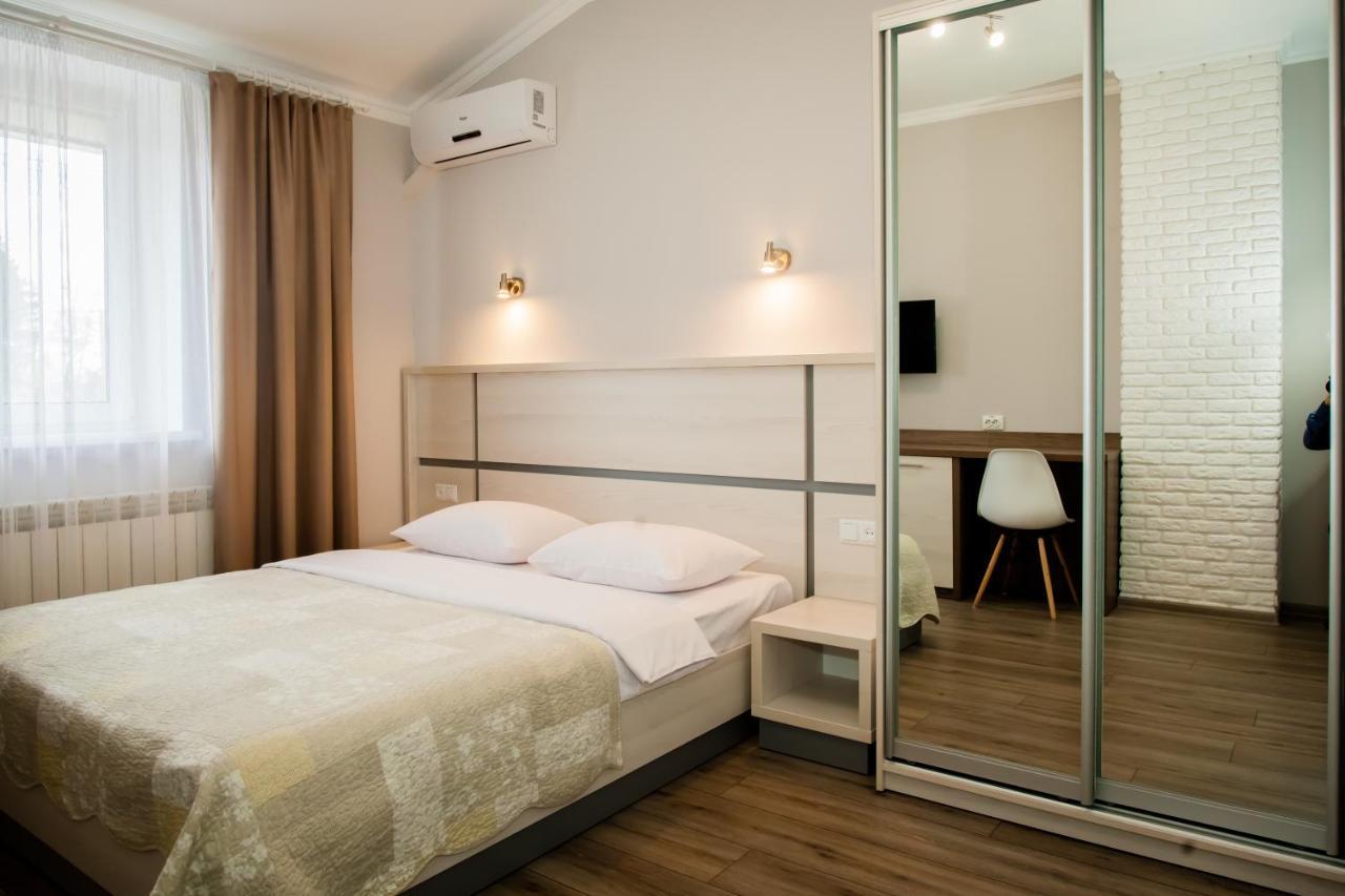 Sn Hotel Starokostyantyniv 外观 照片